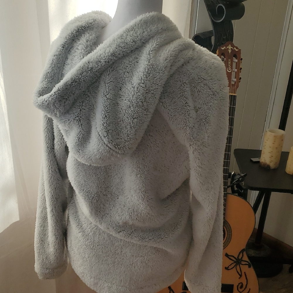 Cozy Gray Button-Up Women's Sweater - Picture 8 of 10
